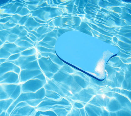 kick board in swimming pool